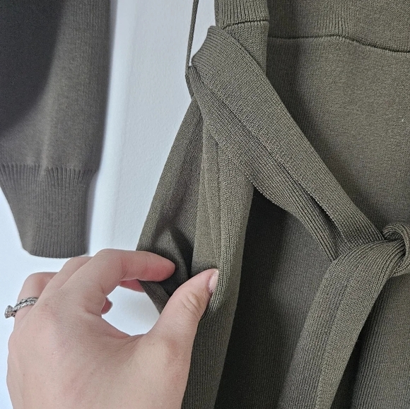 Smash + Tess Green Wrap Bishop Sleeve Dress - Picture 5 of 8